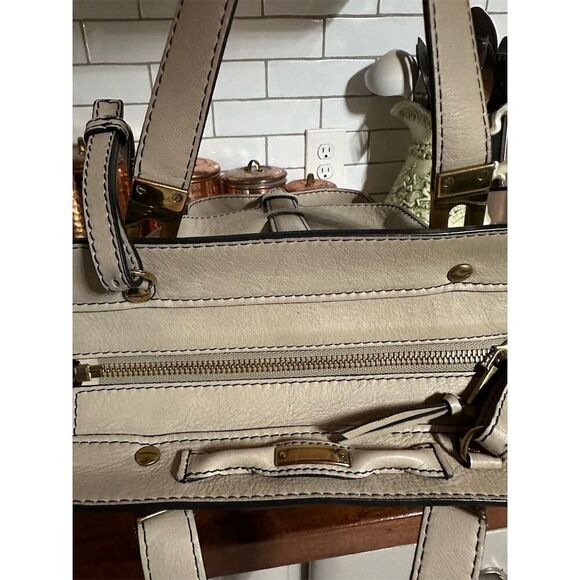 Chloé Women's Off-White Leather Tote Bag with Front Pocket. Crossbody with COA - Picture 7 of 11